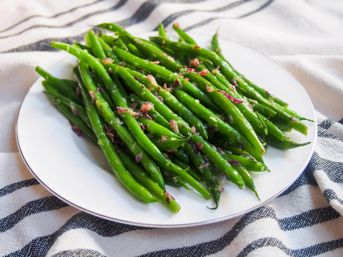 plate of sautéed French green beans